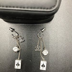 🌸Vintage CHANEL Las Vegas drop earrings🌸 limited edition only sold in vegas